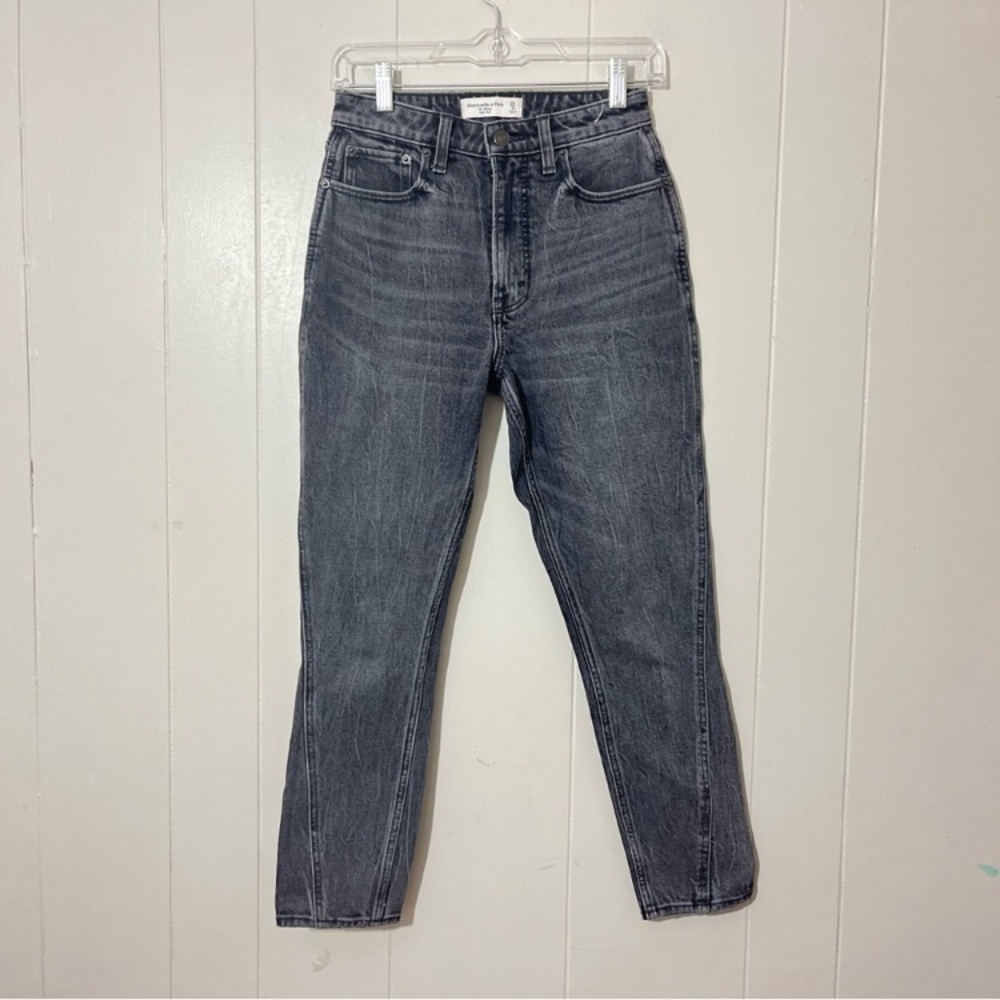 Abercrombie & Fitch jeans - Picture 2 of 14